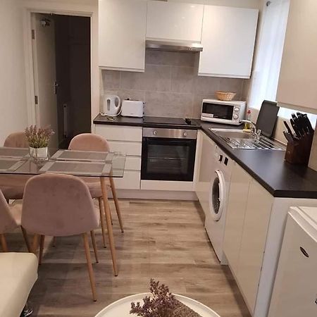 2 Bedroom Serviced Apartment Londres Extérieur photo